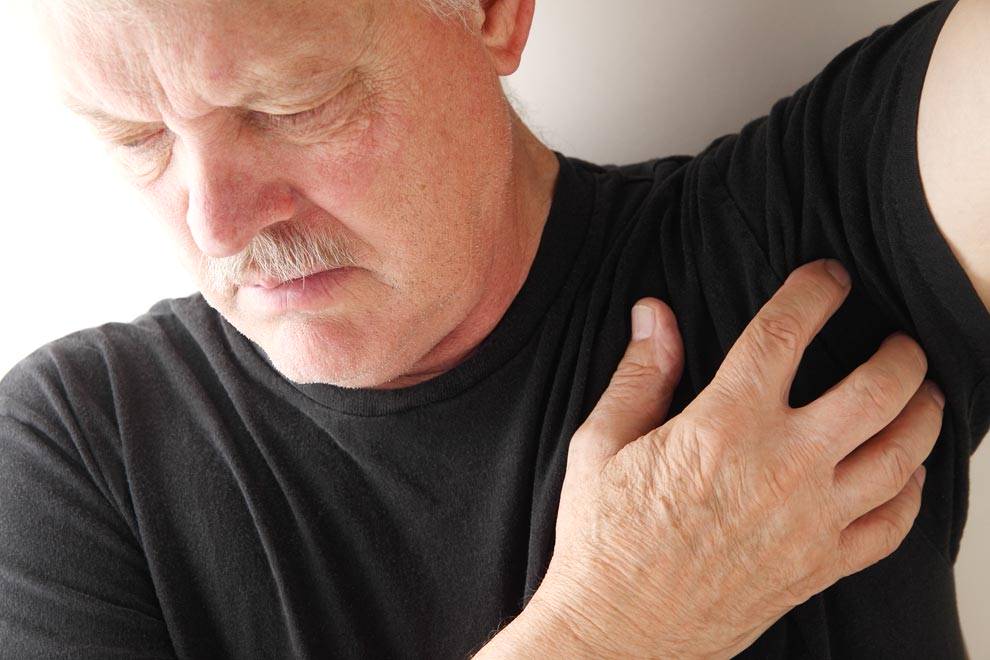 Bulto en el cuello que se mueve al tocarlo